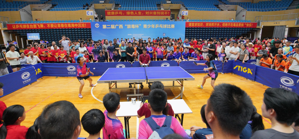 象化场景深, 厚的禁毒人